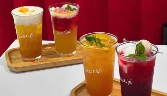 Dot's Cafe - 25 Nguyễn Văn Linh