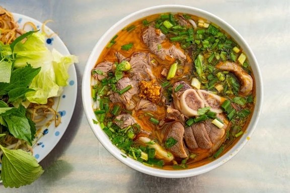 Quán 61 - Bún Bò Huế - Lê Văn Hiến