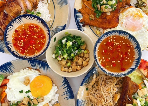 Quán Cơm Bà Tuyết - 74C Lê Sao