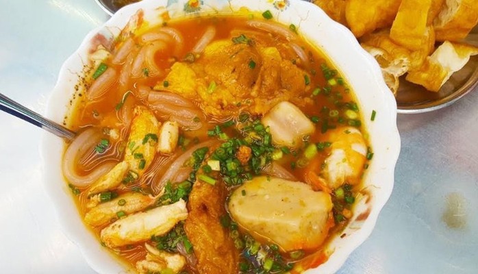 Bánh Canh O Hoa - Cầu Gia Hội