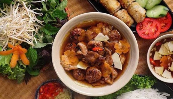 Bún Chả & Nem Rán - Long Vũ
