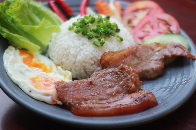 Tiệm Cơm Tấm RAWCOCO - 70 Hùng Vương