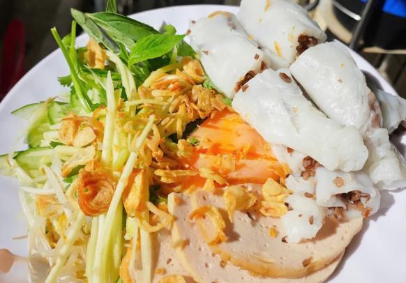 Bánh Cuốn Nhà Cam - 82 Lý Nam Đế