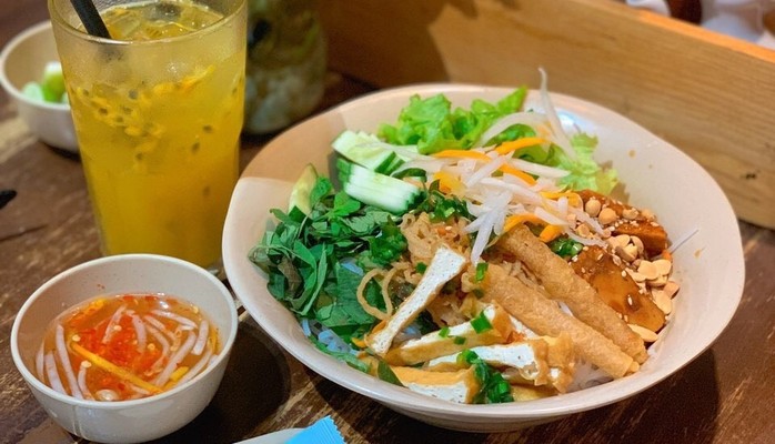 Hủ Tiếu Chay Cây Đề - Âu Cơ