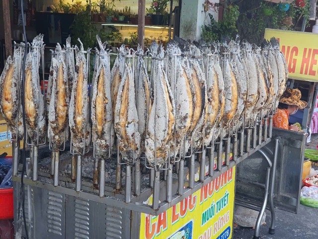 Cá Lóc Nướng 68 - Ngã Tư Quang Thắng