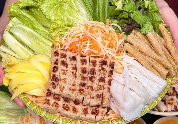 Nem Nướng Nha Trang, Bún Thịt Nướng & Ăn Vặt - Bình An 4