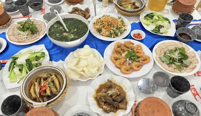 Nướng Ngói Cơm Niêu Hải Sản - Hùng Vương
