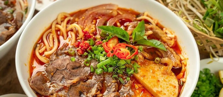 Bún Bò Huế O Hường