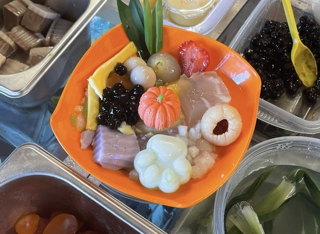 Chè Ngon Đậm Vị - Cô Ngân & Trần Gia - Đường Số 7