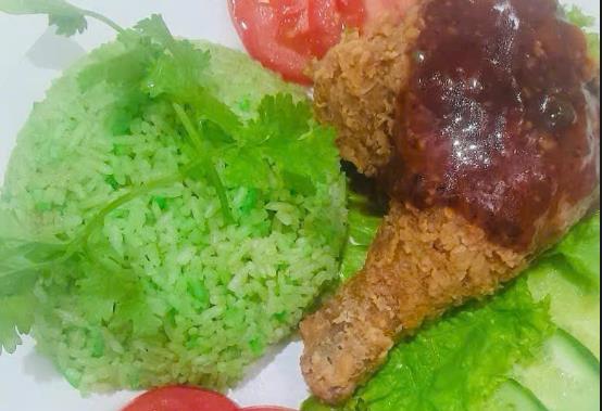 Cơm Gà Lá Dứa Vy Vy