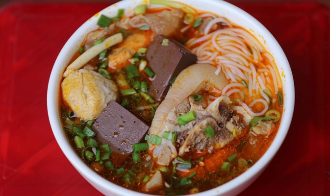 Bún Bò Huế Thịnh - Hoàng Như Tiếp