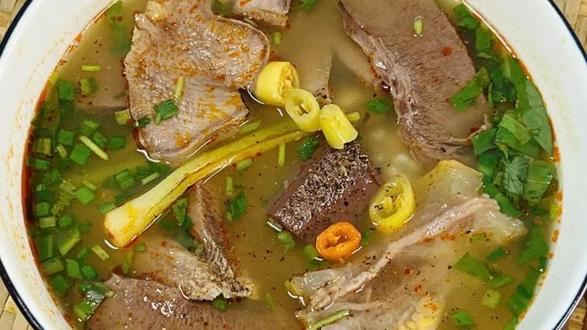 Cháo Bò Mẹ Mập - Gốc Huế