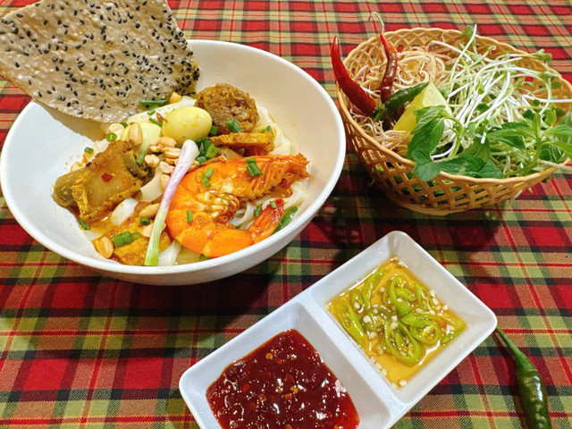 Phở Bò Tươi & Cơm Gà - Củ Chi