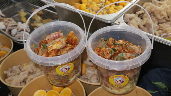 Bếp Nhà Mình - Chân Gà - Tôn Đức Thắng