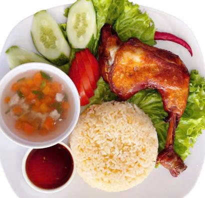 Cơm Gà Như Ý 2 - Cách Mạng Tháng 8