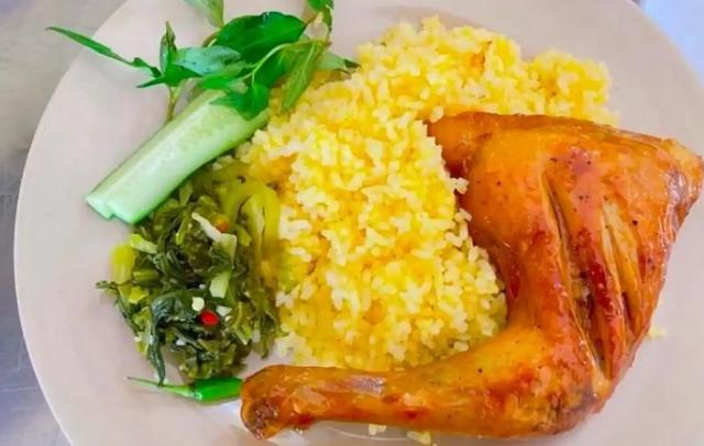 Tiệm Gà Gia Khang - Cơm Gà, Mẹt Gà Vịt & Heo Quay