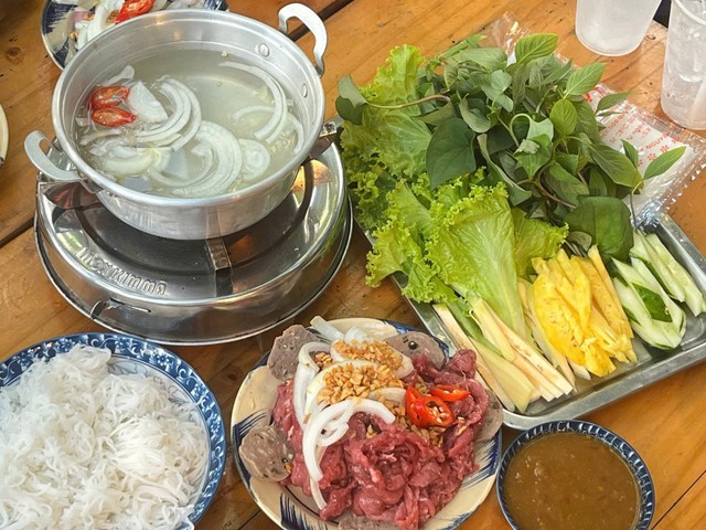 Bò Nhúng Giấm Ngày Xưa - Nguyễn Hiền