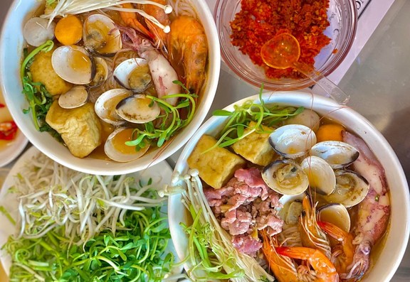 Bếp Của Bông - Food & Drink