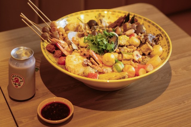 Dragon Hot Pot Landmark 81