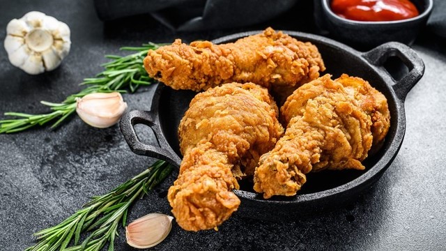 PAM’S CHICKEN - LÊ THANH NGHỊ