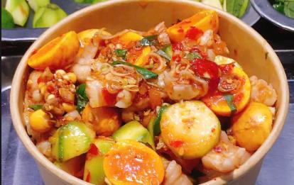 Chân Gà Sốt Thái & Bánh Khoai Mỡ Sang Phát