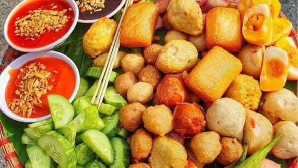 Ăn Vặt Đêm - Quang Trung