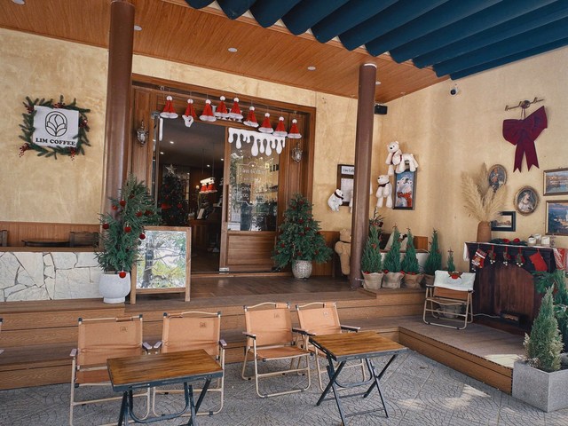 Lim Coffee - 125 Hữu Nghị