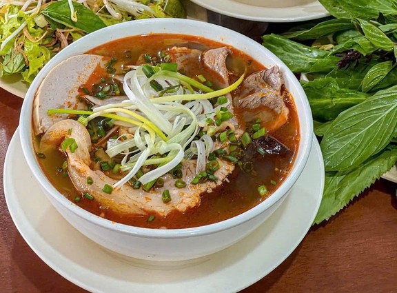 Phở Gia Bảo - 28 Tôn Thất Tùng