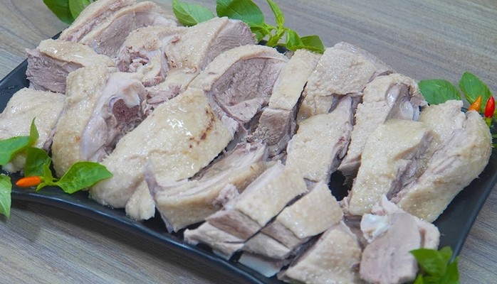 Vịt Cỏ Cẩm Thành - 2 Lê Trung Đình