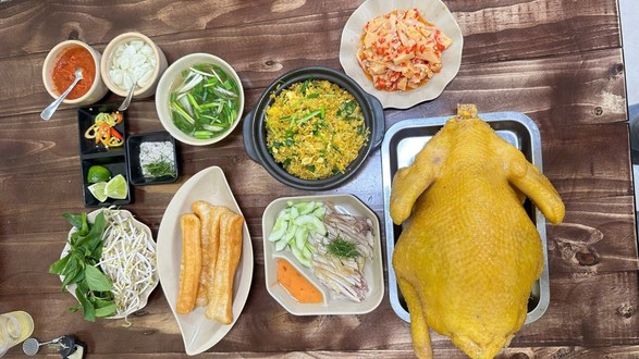 Phở Gà Vũ Trần - Cơm Đảo