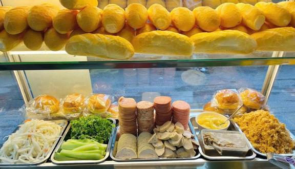Bánh Mì Sài Gòn - Xuân La