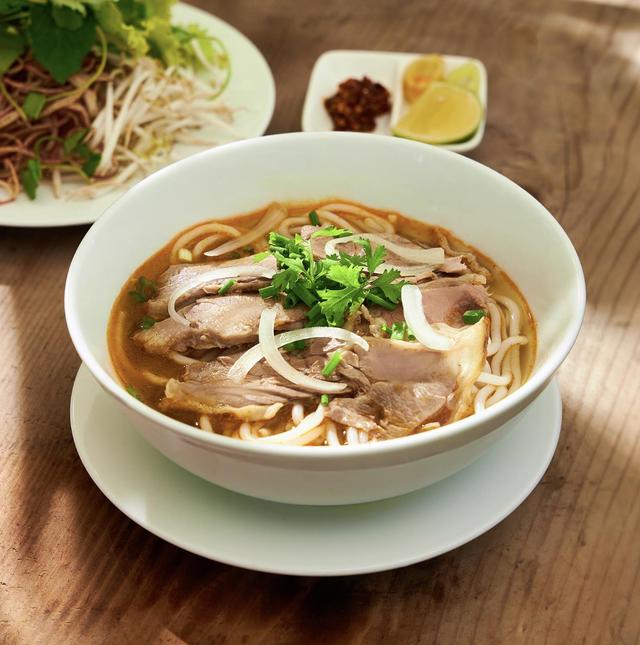 Quảng Trị 74 - Bún Bò, Bún Thịt Nướng & Bánh Ướt
