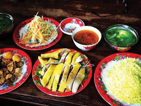 Cơm Gà Bà Ba - 125 Hà Bổng
