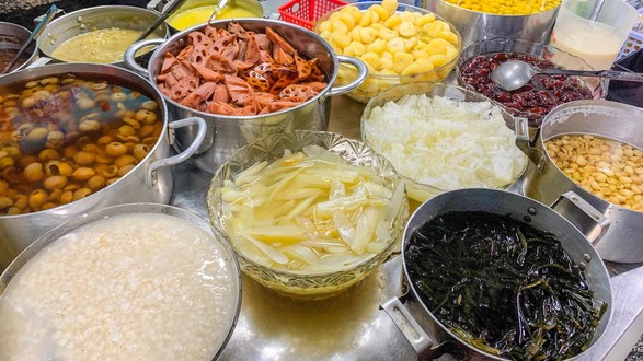 Chè Cột Điện - 981 Cách Mạng Tháng 8