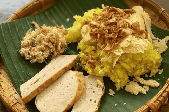 Xôi, Bánh Mì & Nước Ép Mẹ Gấu
