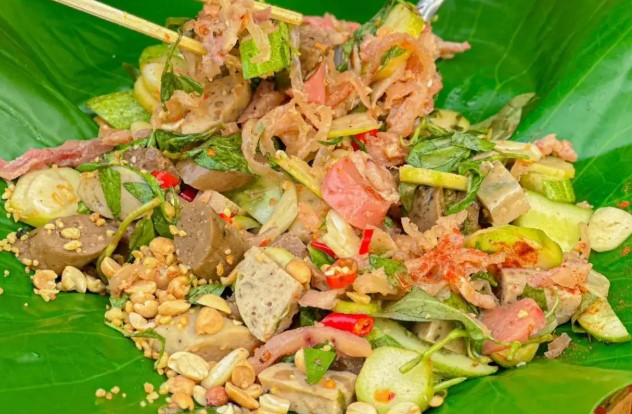 Tré Trộn & Bánh Tráng Trộn - Tiệm Ba Con Heo