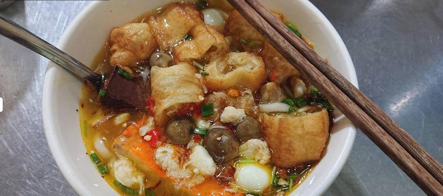 Đỏ Đen Quán - Bánh Canh Ghẹ & Cá Lóc
