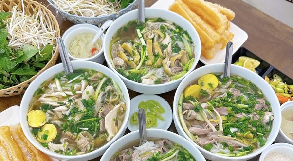 Phở Gà 1977 - 557 Thiên Lôi