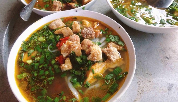 Bánh Canh Dì Thuỷ - Cầu Vượt Thuỷ Dương