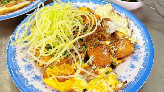 Ăn Vặt, Bột Chiên & Mì Trộn - Quyên