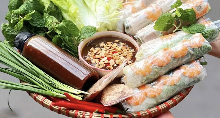Ăn Vặt Đỉnh Nóc - Gỏi Cuốn & Bún Trộn - Đội Văn