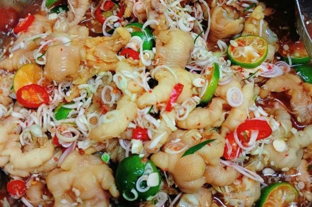 Chân Gà Sốt Thái & Ăn Vặt Cô Tuyên - Vũng Thiện