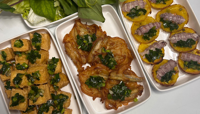 Bánh Cá Cơm Chiên Giòn Cuốn Bánh Tráng - Cô Hồng - 25/3A Đường 29
