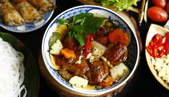 Chấm - Bún Chả Hà Nội - 10 Bà Triệu