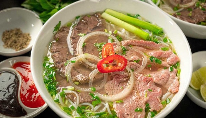 Phở 611 Hà Nội - 611B Trần Hưng Đạo