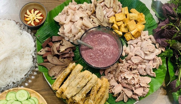 Bún Đậu, Bún Chả & Bánh Cuốn Gia Hân - 1175 Hùng Vương