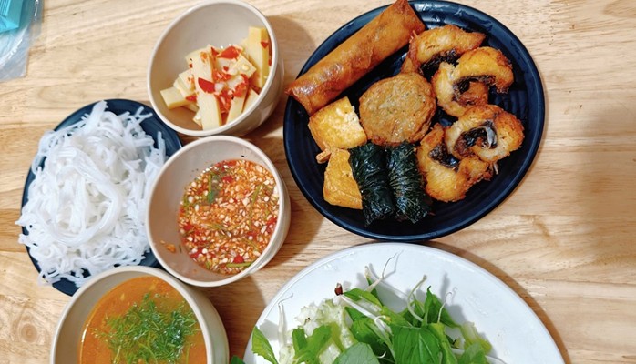Bún Cá Cay & Bún Cá Chấm Kim Anh - Lê Duẩn