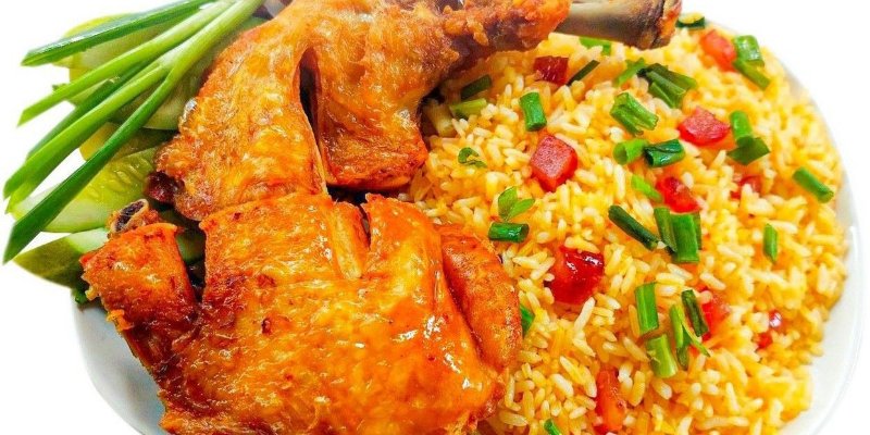 Cơm Gà Xối Mỡ Nhân Ký