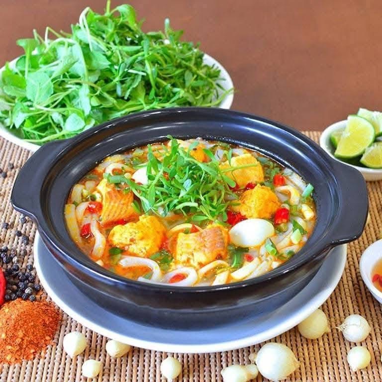 Bánh Canh Cá Lóc Hà Thương 2 - Nguyễn Phúc Chu