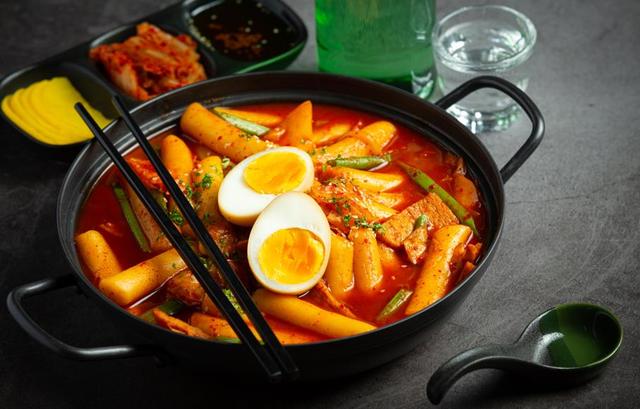 Trùm Tokbokki Bạch Mai - Bùi Ngọc Dương